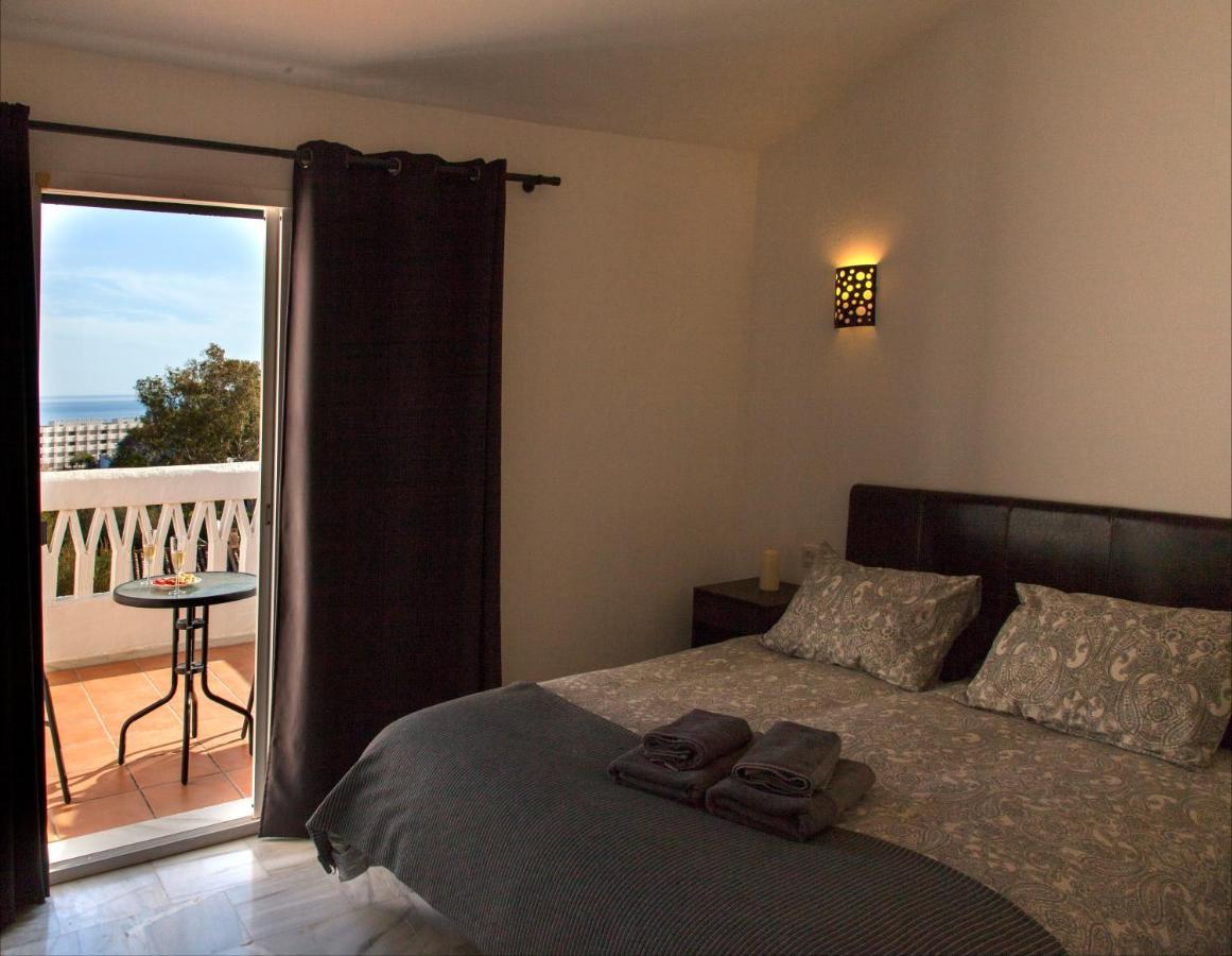 Vakantiehuis Agradable Adosado Con Piscina La Hidalga