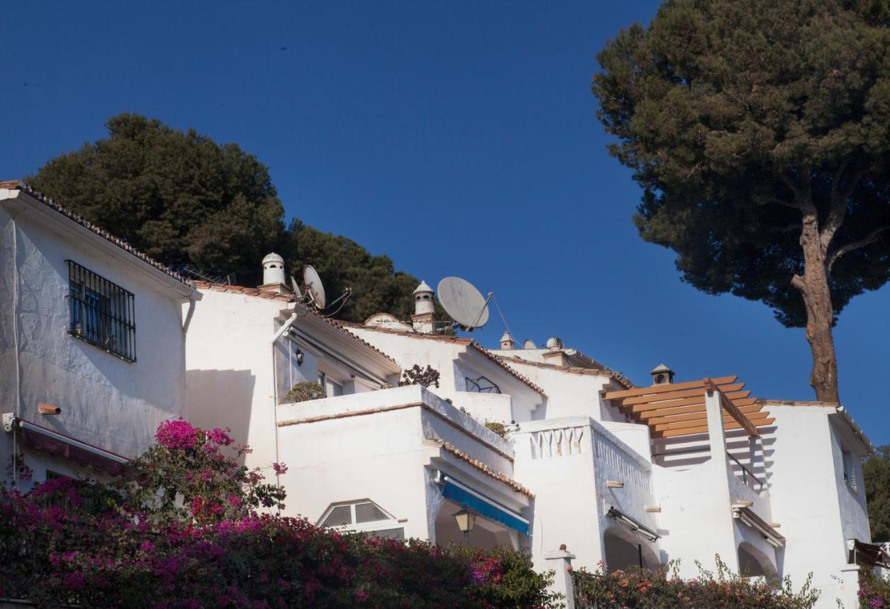 Vakantiehuis Agradable Adosado Con Piscina La Hidalga