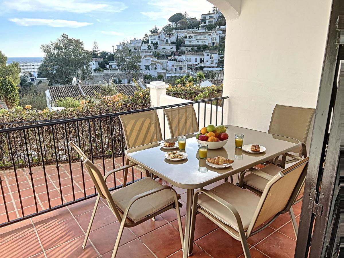 Vakantiehuis Agradable Adosado Con Piscina La Hidalga *